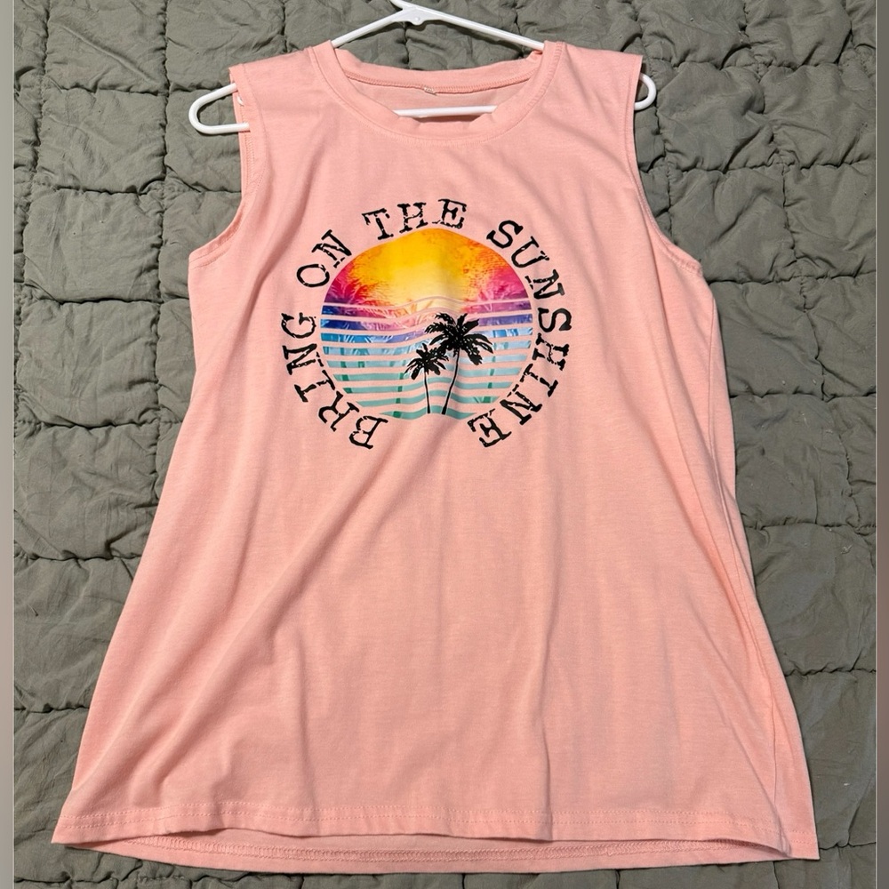 Pink Sleeveless Graphic Tank Top